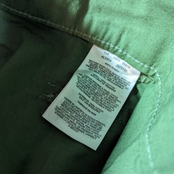 NEW Columbia Women's Size 6 Holly Hideaway Hiking Outdoor Shorts NWT Green - Picture 2 of 4